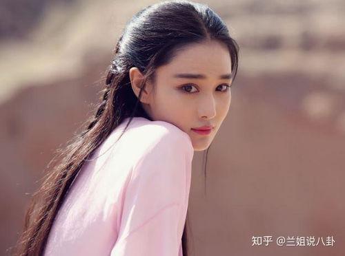 娱乐圈八卦文档爆料最新,明星恋情曝光，幕后真相令人震惊！  第1张